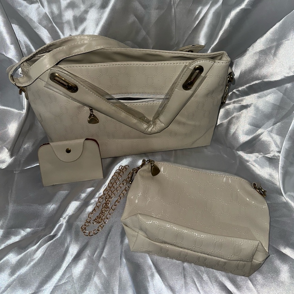 Elegant Cream Handbag Set
